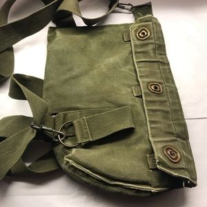combat apocalypse military camo camouflage desert gas mask bag ammo army green
